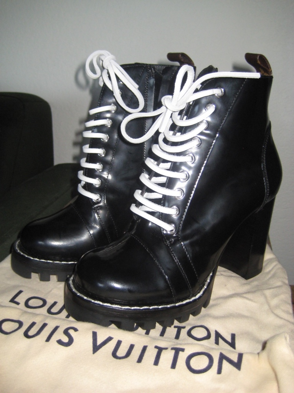 NIB! Louis Vuitton Star Trail Black Patent Boots 37-37.5